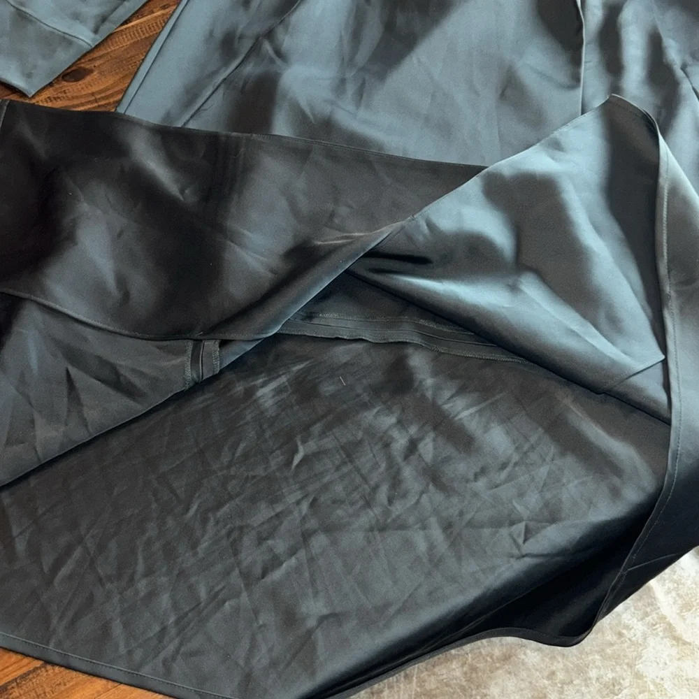 AYR Satin Robe Jacket - Picture 7 of 14
